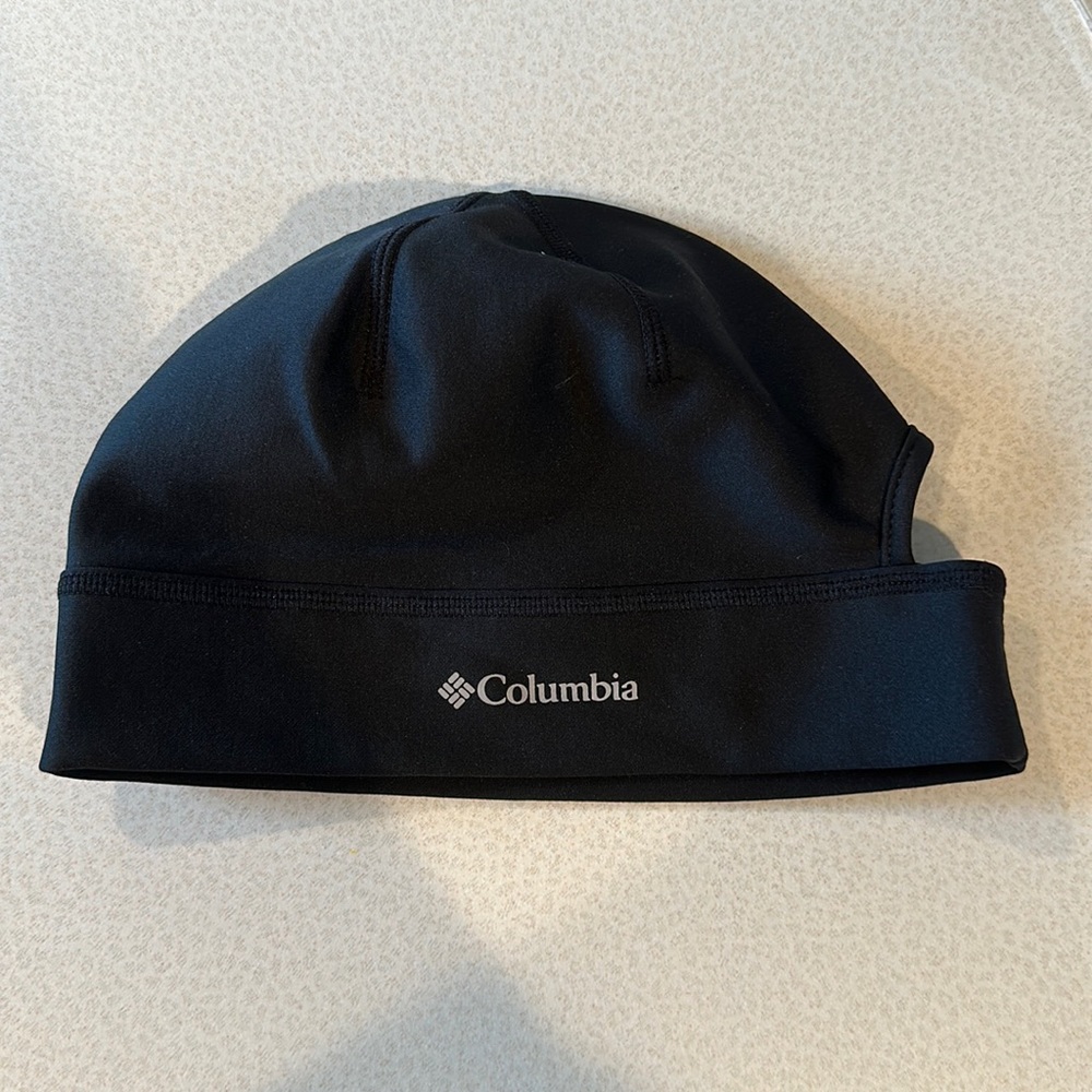 Columbia Women’s Running Dri-Fit w/ Pony Tail Holder